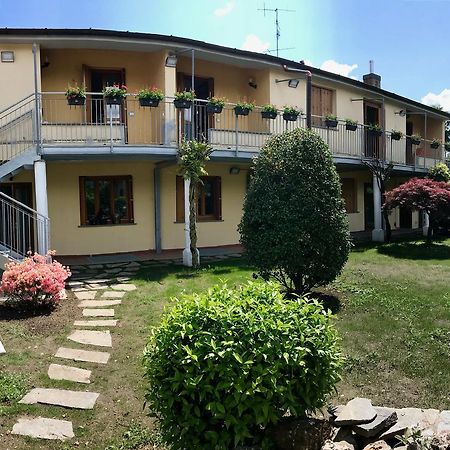 Ostello Casa Emmaus Maccagno Екстериор снимка