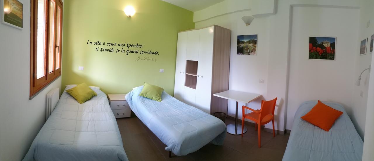 Ostello Casa Emmaus Maccagno Екстериор снимка